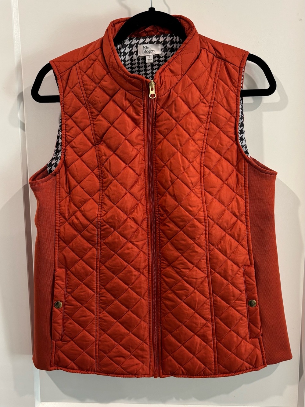 New Kim Rogers Quilted Burnt Orange Vest with Houndstooth Lining. SZ  S